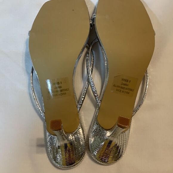Dolce Vita Zanna Size 9 silver square toe heeled sandal - Picture 6 of 11